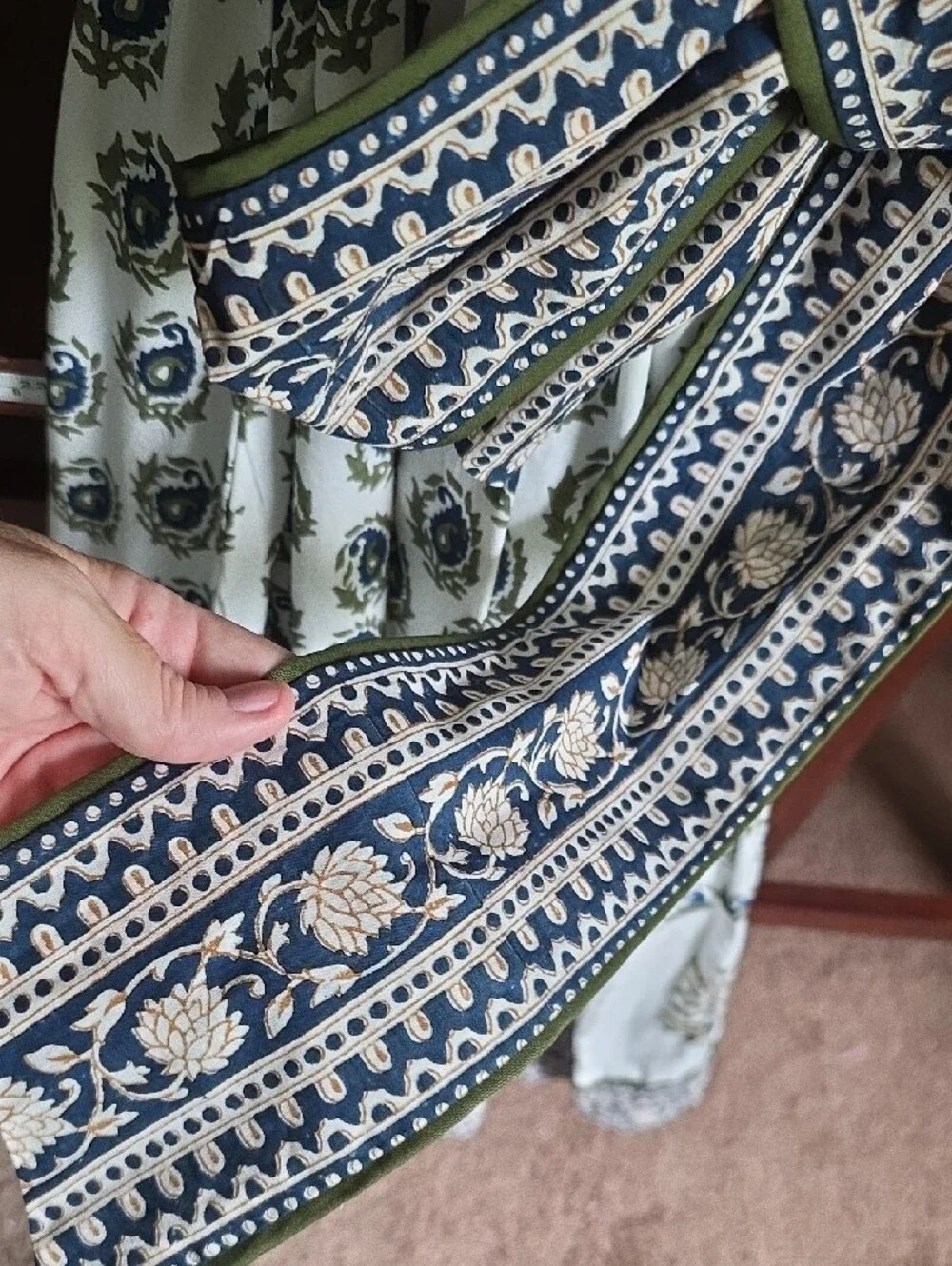 Long Sleeve Printed Tie-Waist Maxi Dress in Cream and Navy - Picture 4 of 7